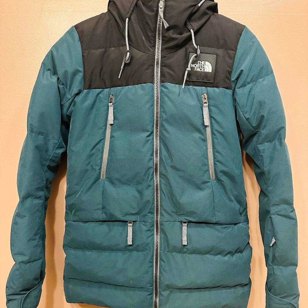 SOLD! The North Face; Pallie Down Jacket. Used; In Like New Condition